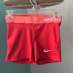 NWOT Womens Nike Pro